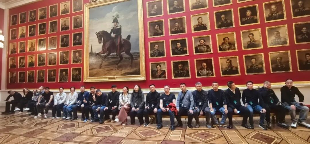 思迅伙伴俄罗斯行-军事博物馆参观合影-08.jpg